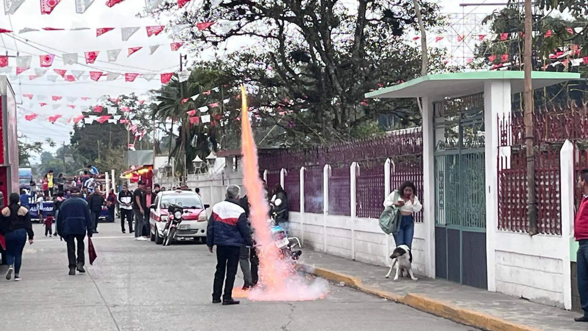 Piden Bomberos y Diócesis de Orizaba evitar uso de pirotecnia en peregrinaciones